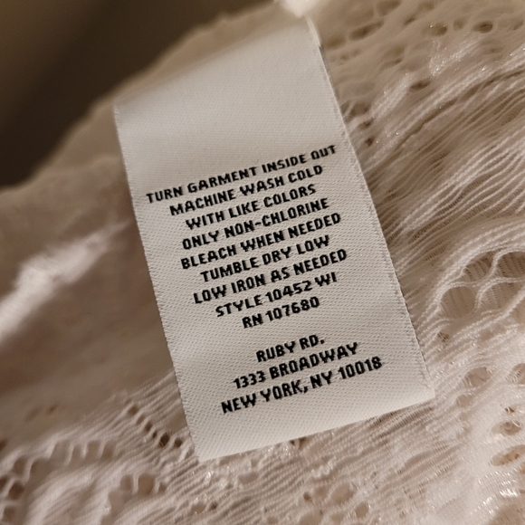 Ruby Rd. White Sheer Lace Blouse - Picture 7 of 10